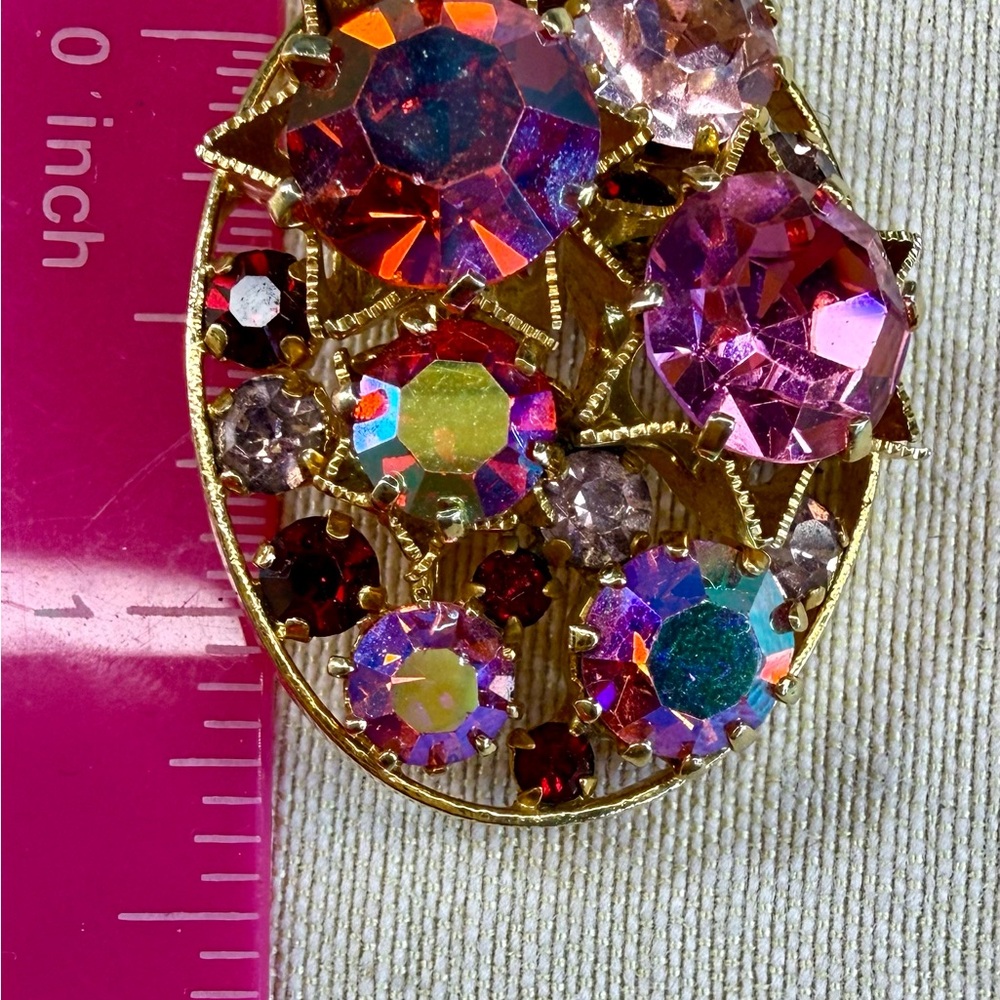Vintage Austria Gold-Tone Pink Aurora Crystal Brooch - Picture 3 of 3